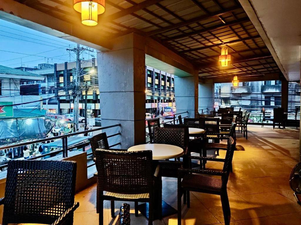 Mo2 Westown Hotel San Juan Bacolod Exterior photo