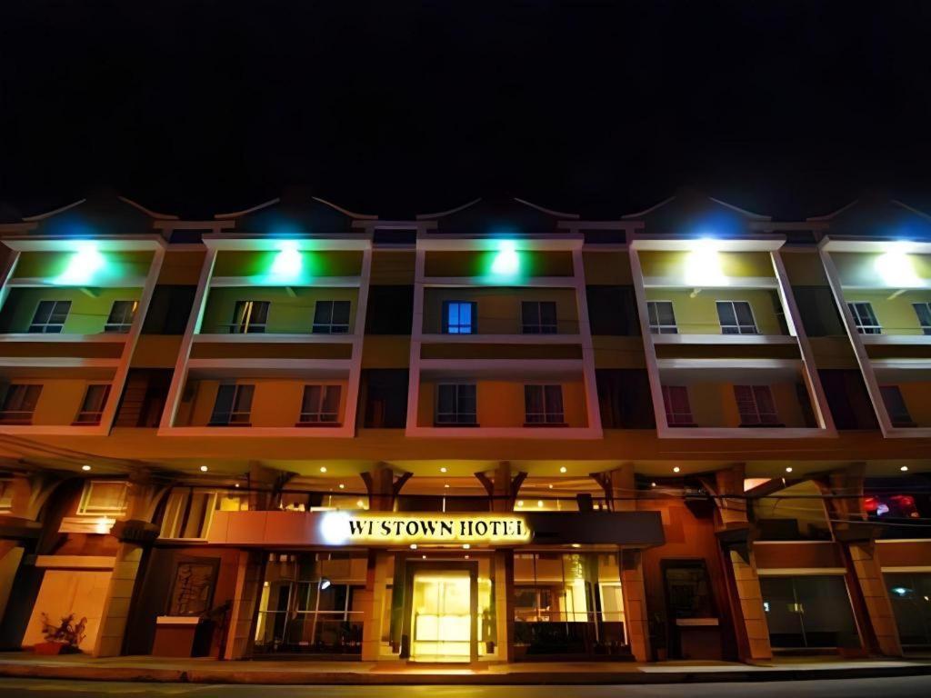 Mo2 Westown Hotel San Juan Bacolod Exterior photo