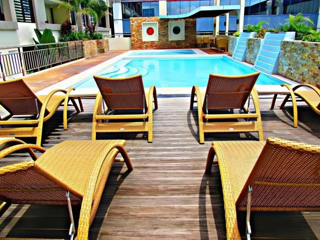 Mo2 Westown Hotel San Juan Bacolod Exterior photo