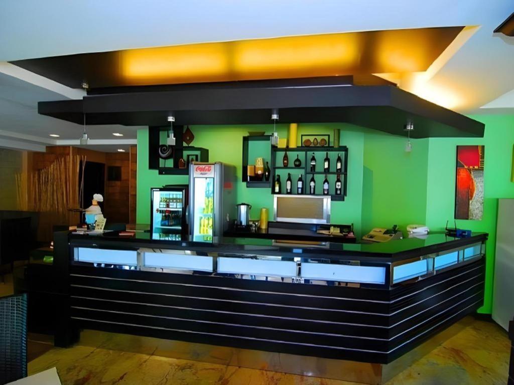 Mo2 Westown Hotel San Juan Bacolod Exterior photo