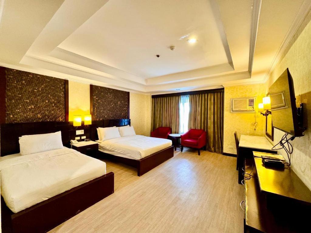 Mo2 Westown Hotel San Juan Bacolod Exterior photo