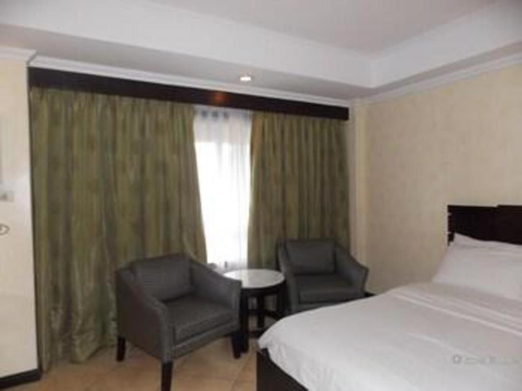 Mo2 Westown Hotel San Juan Bacolod Exterior photo